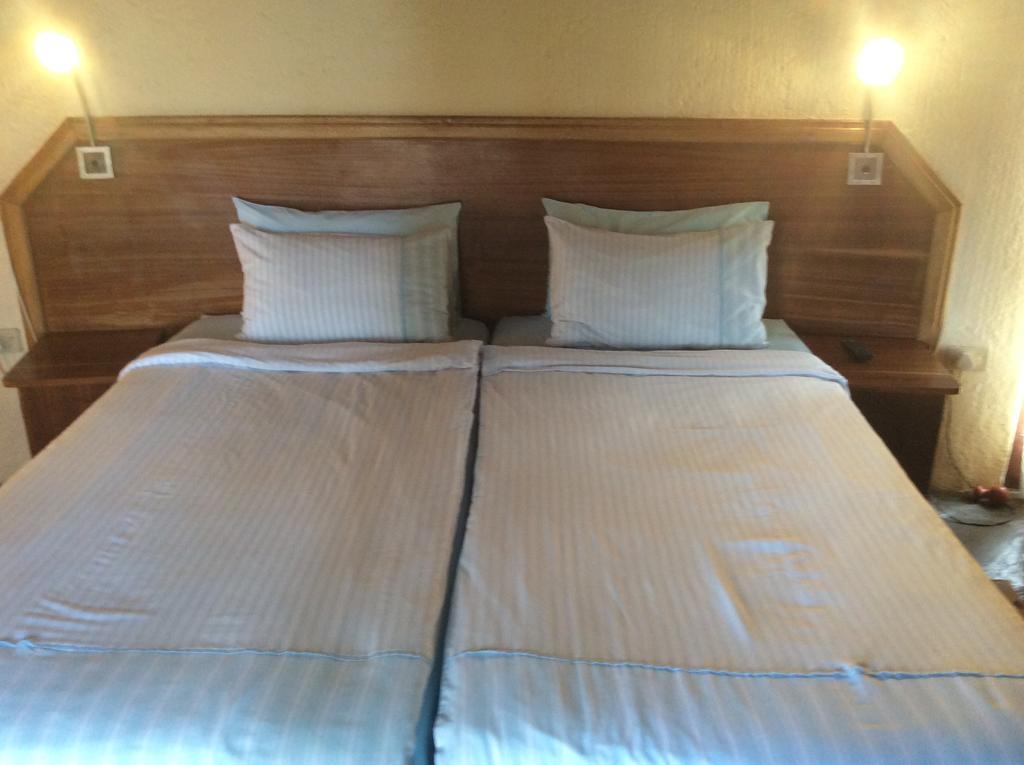Airport Lodge Voigtland Экстерьер фото